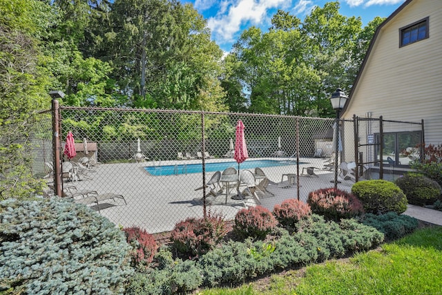 17 Hollow Tree Ln Unit 17, Monroe, CT 06468 - community pool featuring a patio