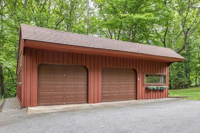 31 Philip Dr, Mansfield, CT 06268 - view of detached garage