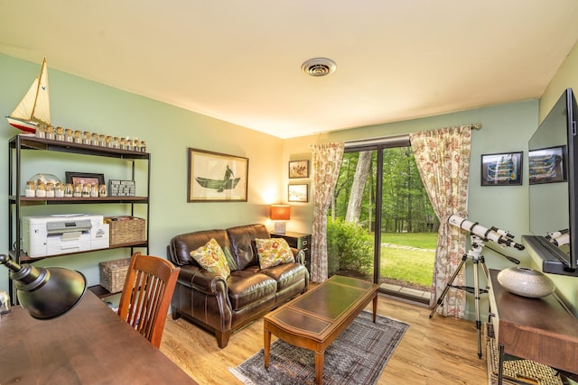 31 Philip Dr, Mansfield, CT 06268 - living room featuring wood finished floors