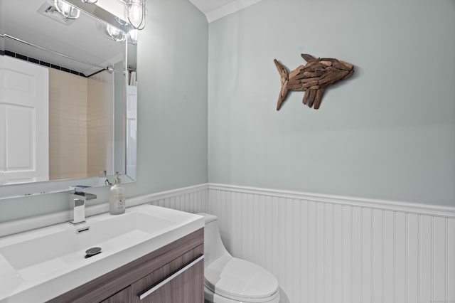 233 Front St Unit 3, New Haven, CT 06513 - full bathroom featuring wainscoting, toilet, vanity, and a shower