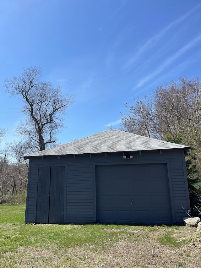 674 Williams St, New London, CT 06320 - view of detached garage