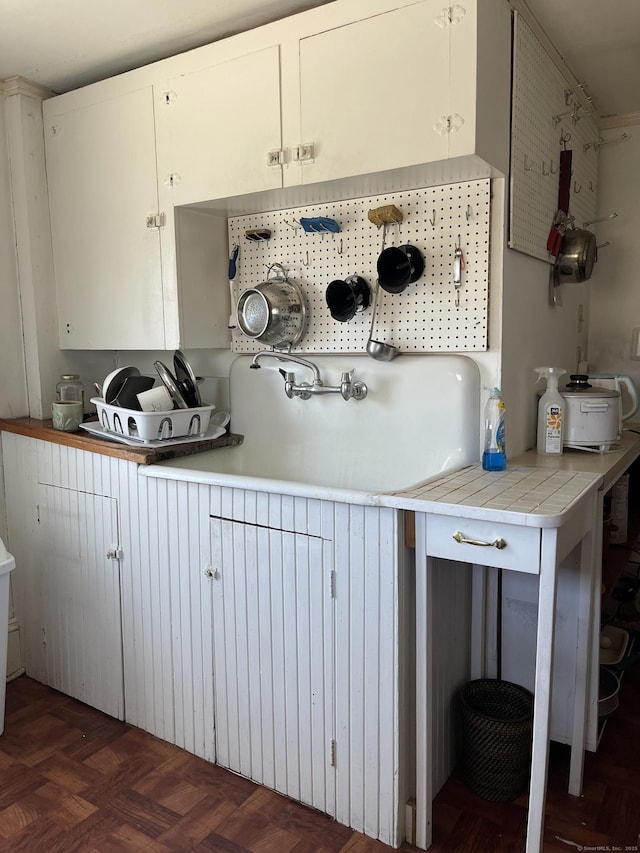 674 Williams St, New London, CT 06320 - kitchen with white cabinetry