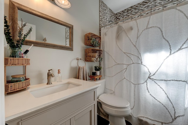 21 Elm St, Southington, CT 06479 - full bathroom featuring vanity, toilet, a shower with shower curtain, and wallpapered walls