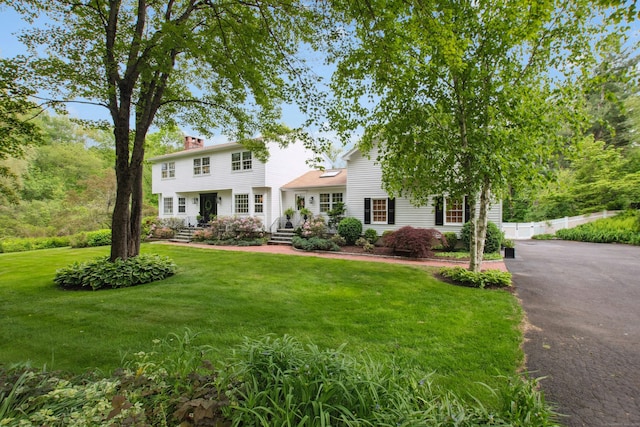 19 Pheasant Ridge Rd, Redding, CT 06896 - view of front of home featuring a chimney and driveway