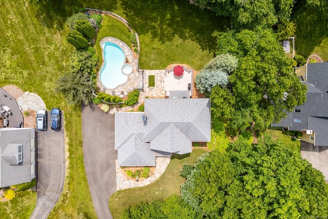 66 Great Pond Rd, Glastonbury, CT 06073 - bird's eye view of a pool area