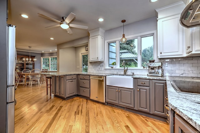 691 Buttonball Rd, Orange, CT 06477 - kitchen featuring appliances with stainless steel finishes, a sink, gray cabinetry, a ceiling fan, and recessed lighting