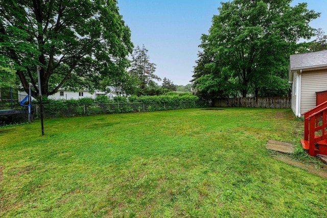 92 Blakeslee Ave, North Haven, CT 06473 - view of yard