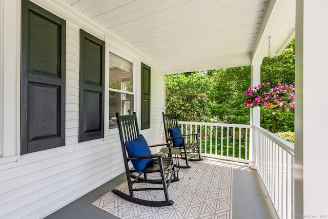 10 Fairfield Ave, Darien, CT 06820 - view of covered porch