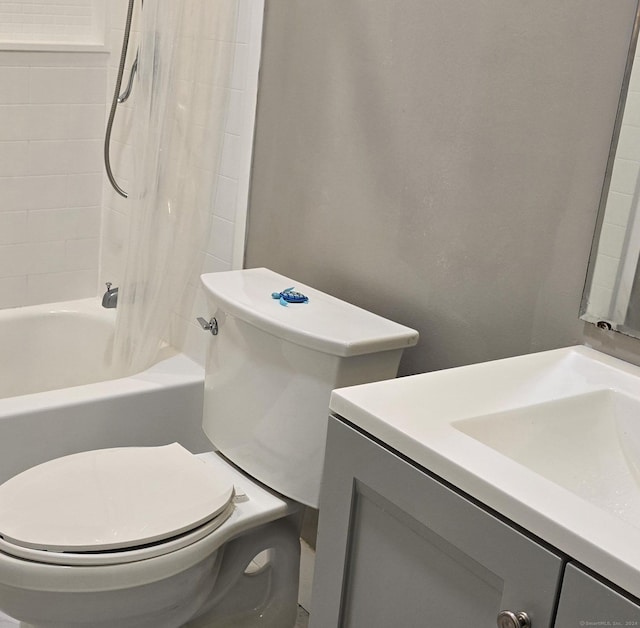 50 Greenhouse Rd Unit 41C, Bridgeport, CT 06606 - full bathroom with toilet, vanity, and shower / tub combo with curtain