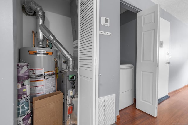 500 Darling St Unit 12M, Southington, CT 06489 - utilities with water heater and washer / dryer