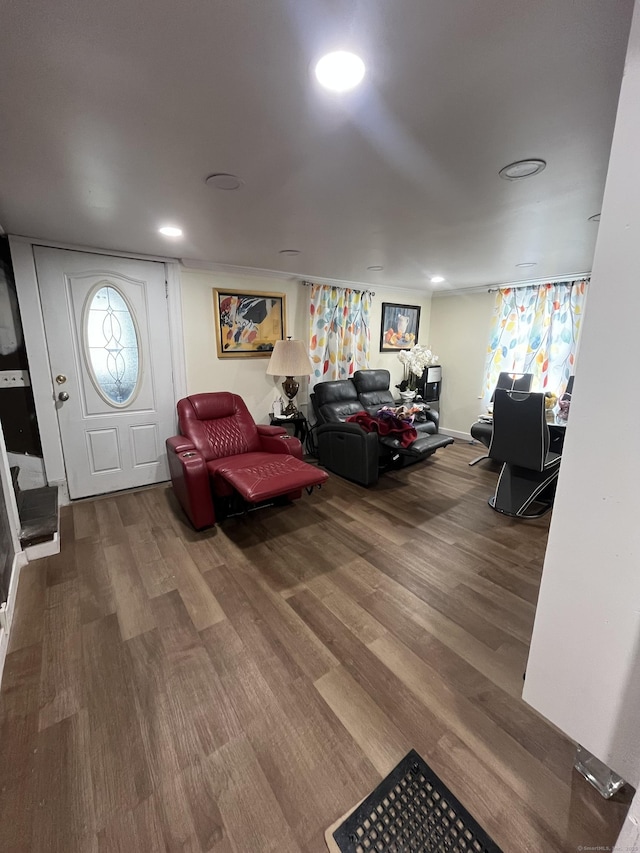 25 Bliss St, Hartford, CT 06114 - living area featuring wood finished floors