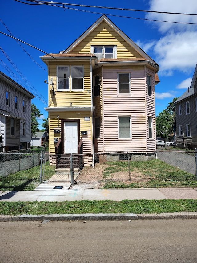 56 Benton St, Hartford, CT 06114 - view of front of house with a gate and a fenced front yard