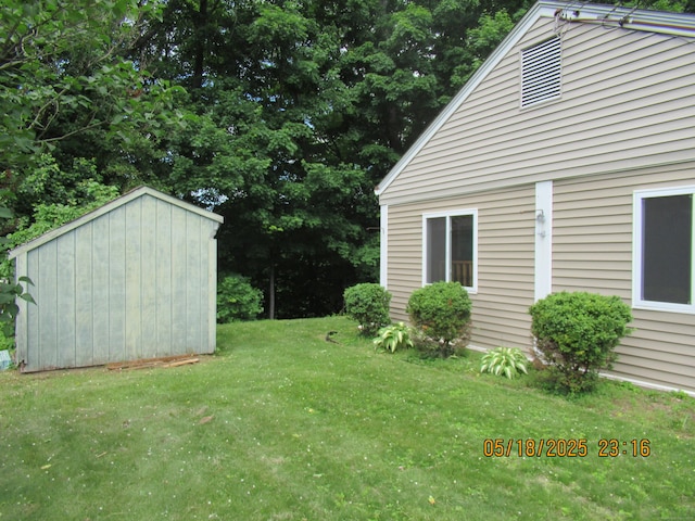 37 Stepney Cir, Rocky Hill, CT 06067 - view of green lawn