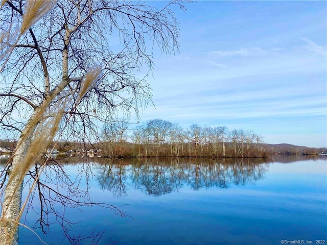10 Glover Ave, Old Lyme, CT 06371