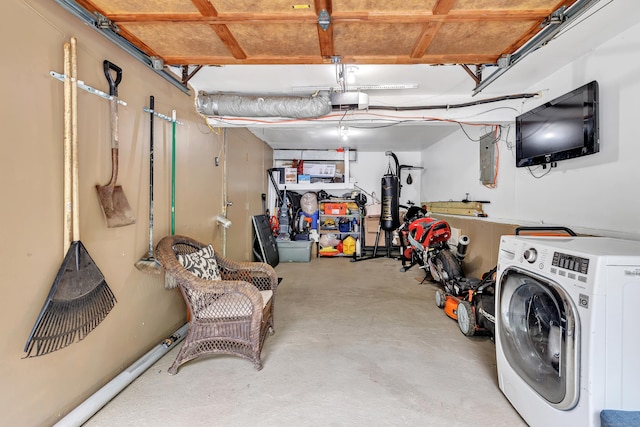 66 Coleman St, West Haven, CT 06516 - garage featuring washer / dryer and a garage door opener