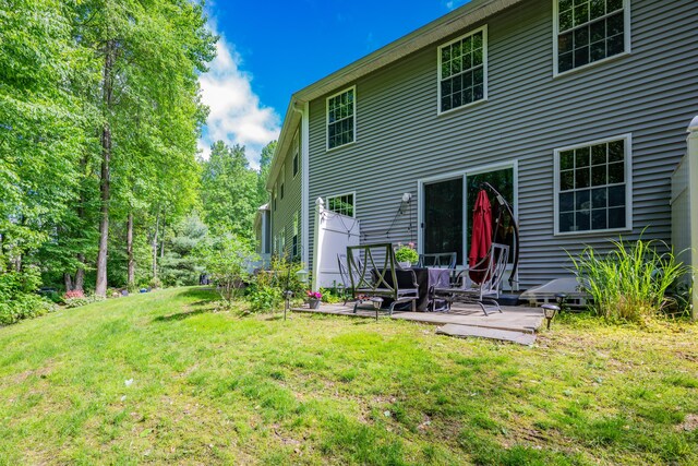 2118 Meriden Waterbury Tpke Unit 18, Southington, CT 06444 - rear view of property with a yard