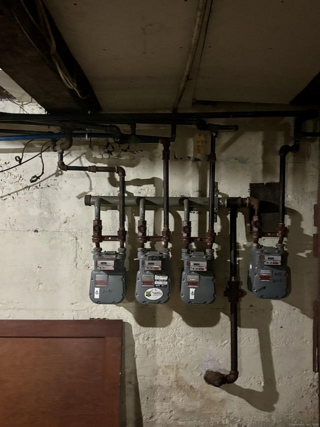 41 Lisbon St, Hartford, CT 06106 - utility room featuring gas meter