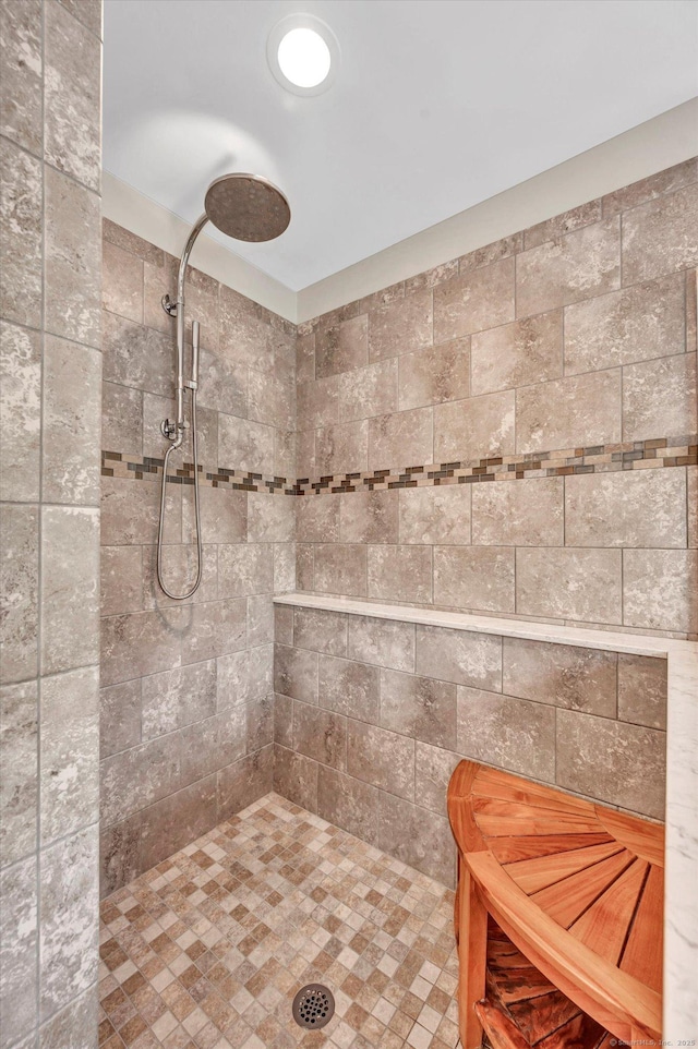 6 Mill Pond Ln Unit A, Simsbury, CT 06070 - bathroom with tiled shower