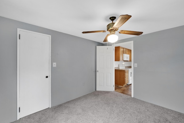 40 W View Dr, Enfield, CT 06082 - unfurnished bedroom with carpet flooring and ceiling fan