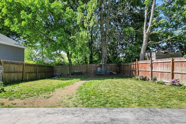 76 Geer Ave, Norwich, CT 06360 - view of yard