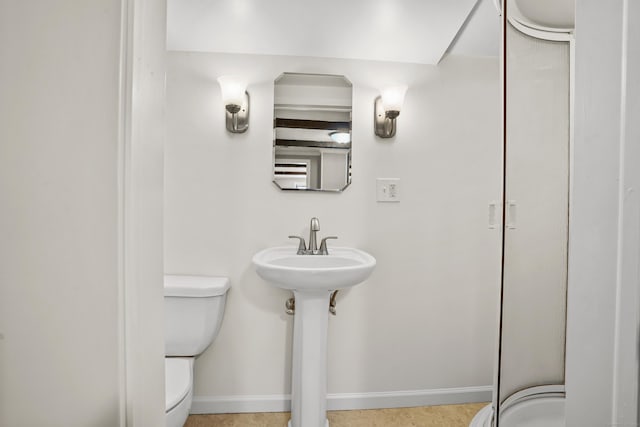 1975 Huntington Rd, Stratford, CT 06614 - full bath with toilet and a stall shower
