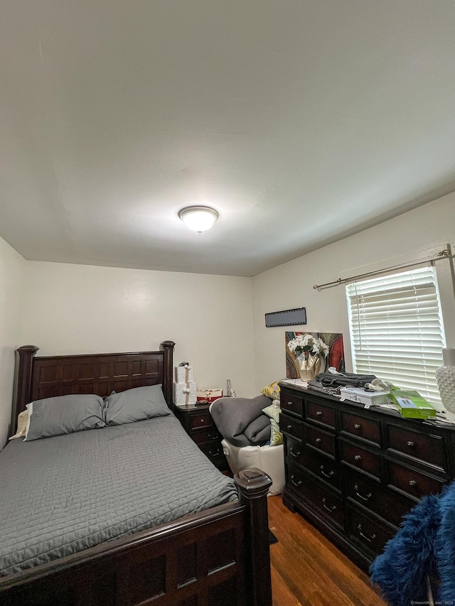 24 Willetts Ave, New London, CT 06320 - bedroom featuring dark wood finished floors