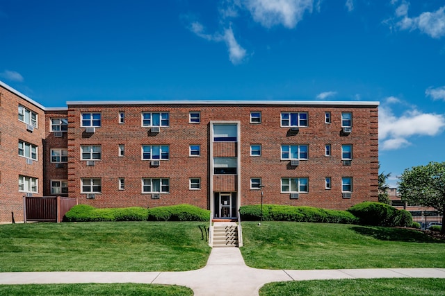 70 Grove Hill St Apt 3R, New Britain, CT 06052 - view of apartment building / complex