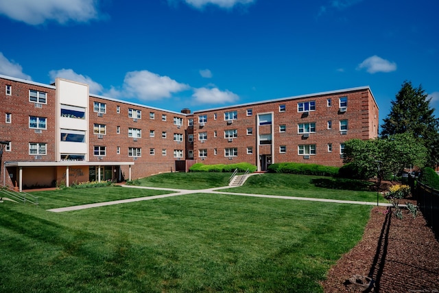 70 Grove Hill St Apt 3R, New Britain, CT 06052 - view of apartment building / complex