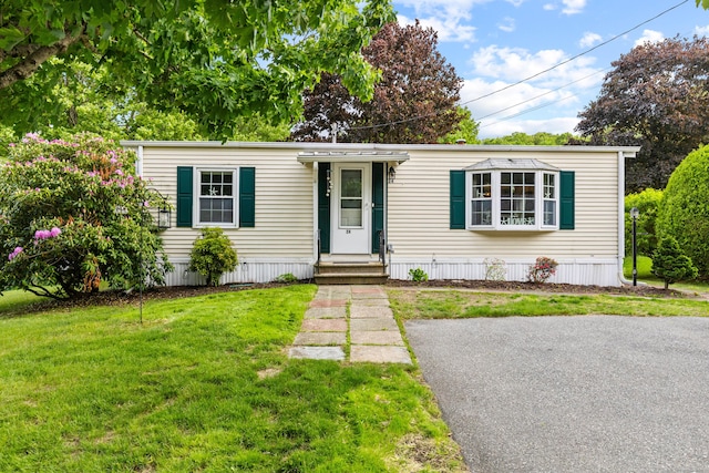 24 Boulder Trl, Killingworth, CT 06419 - manufactured / mobile home with a front yard
