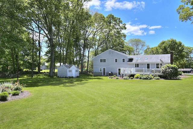 85 Oakridge Rd, Trumbull, CT 06611 - view of grassy yard with a wooden deck