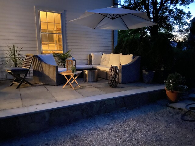 118 Sanfordtown Rd, Redding, CT 06896 - view of patio with outdoor lounge area
