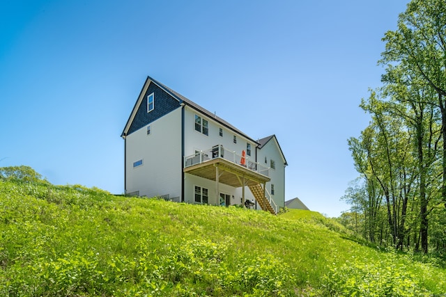 26 Hunting Ridge Rd, Brookfield, CT 06804 - rear view of property with a deck