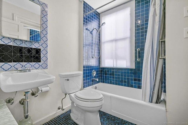 8 Academy St, New Haven, CT 06511 - bathroom with toilet, baseboards, tile patterned floors, and shower / bath combination with curtain