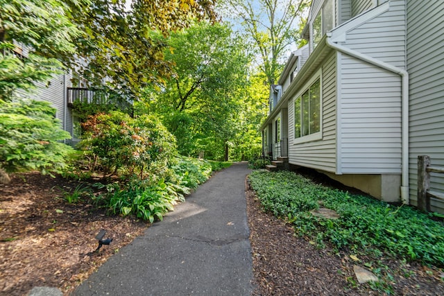 20 E Pembroke Rd Unit 55, Danbury, CT 06811 - view of yard
