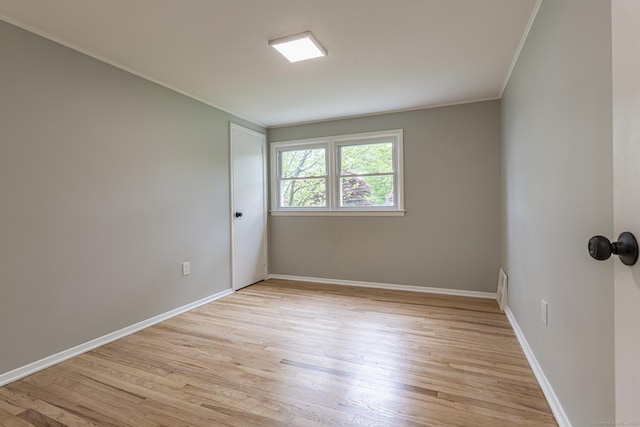 79 Arrowbrook Rd, Windsor, CT 06095 - unfurnished room featuring ornamental molding, light wood-type flooring, and baseboards