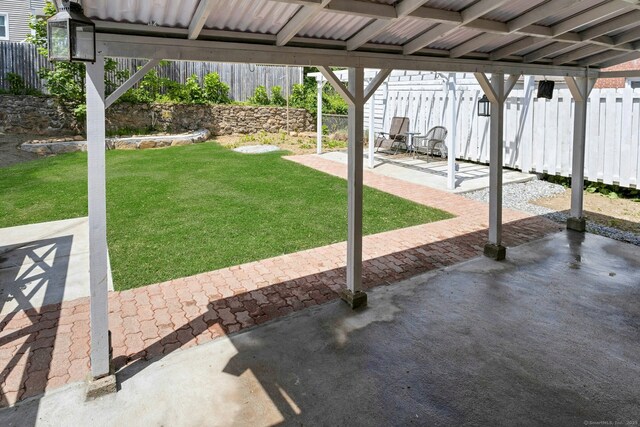 184 Merritt St, Bridgeport, CT 06606 - view of yard featuring a patio
