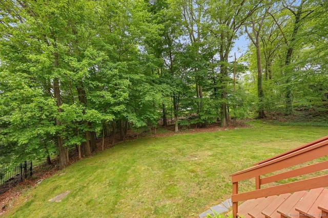 33 Raven Rd, Trumbull, CT 06611 - view of yard
