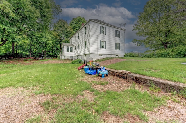 9 Jennings St, Griswold, CT 06351 - rear view of house with a lawn