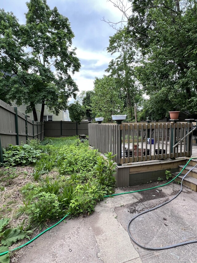 868 Elm St, New Haven, CT 06511 - view of yard
