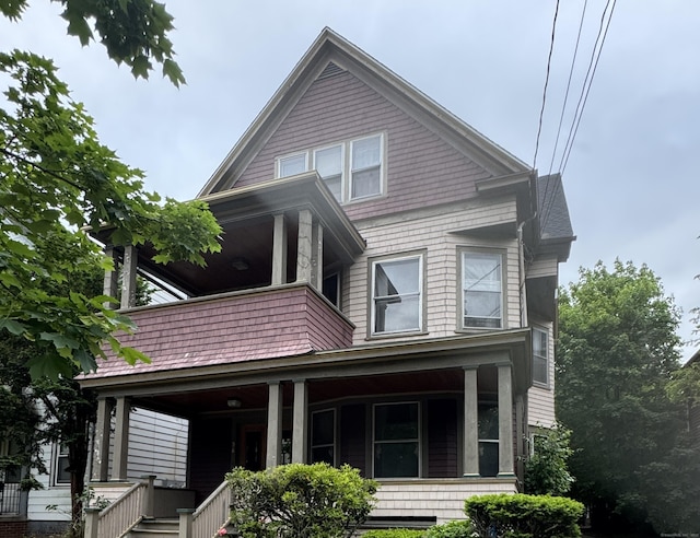 96 Hubinger St, New Haven, CT 06511 - view of front of property with a porch
