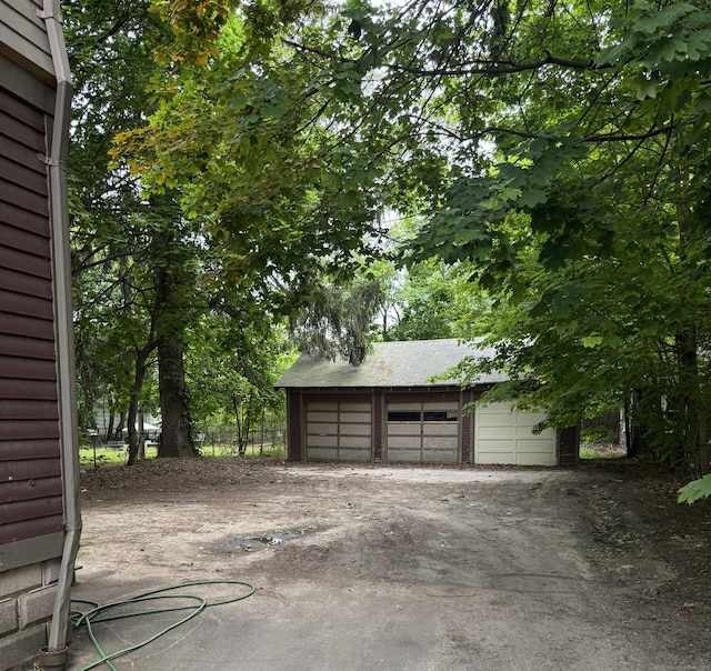 96 Hubinger St, New Haven, CT 06511 - view of detached garage