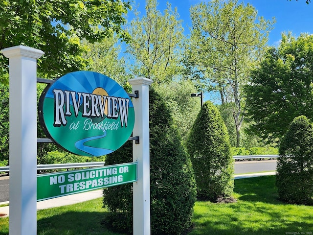 23 Riverview Ct Unit 23, Brookfield, CT 06804 - exterior view