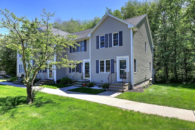 37 White Tail Ln Unit 37, Wallingford, CT 06492 - view of front of home with a front lawn and roof with shingles