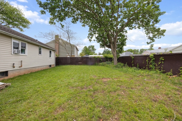 29 Carson Ave, Wethersfield, CT 06109 - view of yard featuring cooling unit