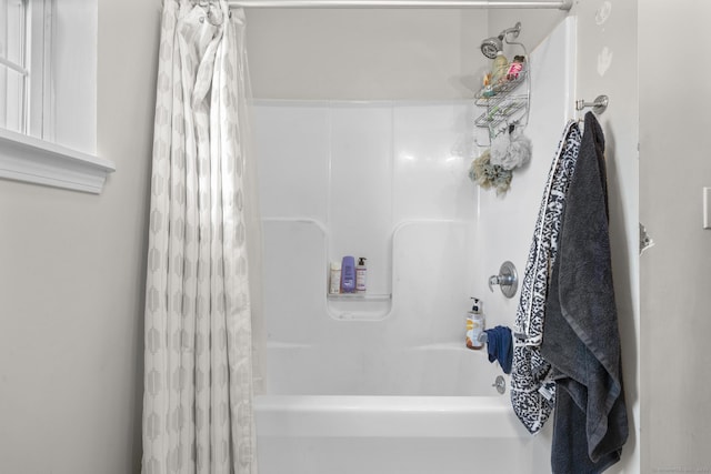 167 Santa Maria Dr, Torrington, CT 06790 - bathroom featuring shower / tub combo