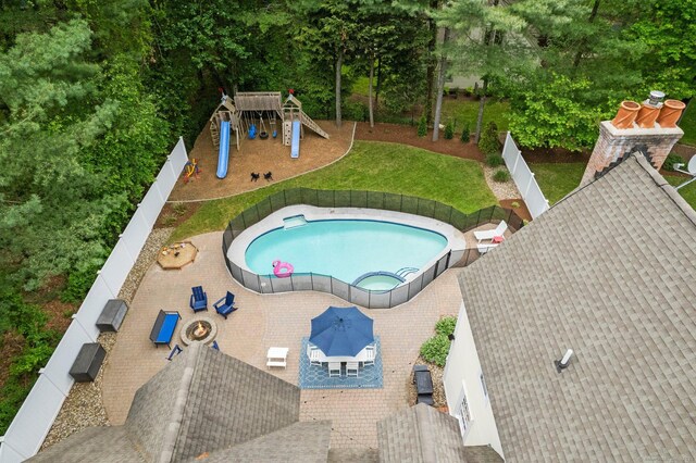 27 Chiltern St, Farmington, CT 06032 - view of swimming pool