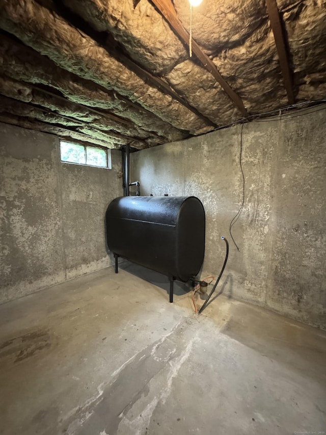 10 Bozrah St, Bozrah, CT 06334 - below grade area featuring oil tank