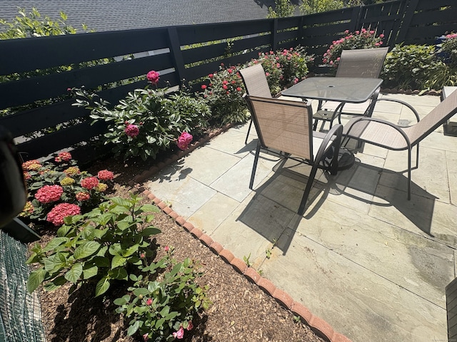 101 Heritage Hill Rd Unit 101, New Canaan, CT 06840 - view of patio with outdoor dining area