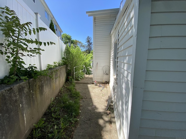 33 Oak St, Derby, CT 06418 - view of home's exterior
