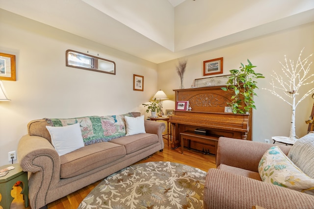 58 Woodley Ct Unit 14, Meriden, CT 06450 - living area featuring wood finished floors